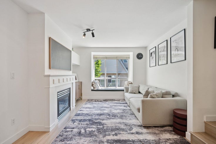 6689 Prenter Street - Highgate Townhouse for Sale, 3 Bedrooms (R3031353)