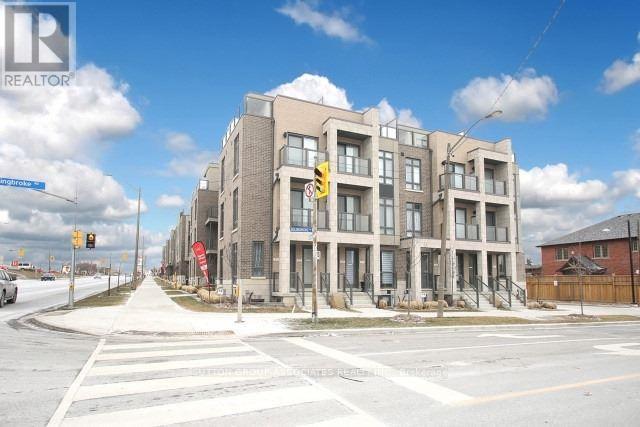 #82 -721 LAWRENCE AVE W Toronto, Ontario - Yorkdale-Glen Park APTU, 1 Bedroom (W8205944)