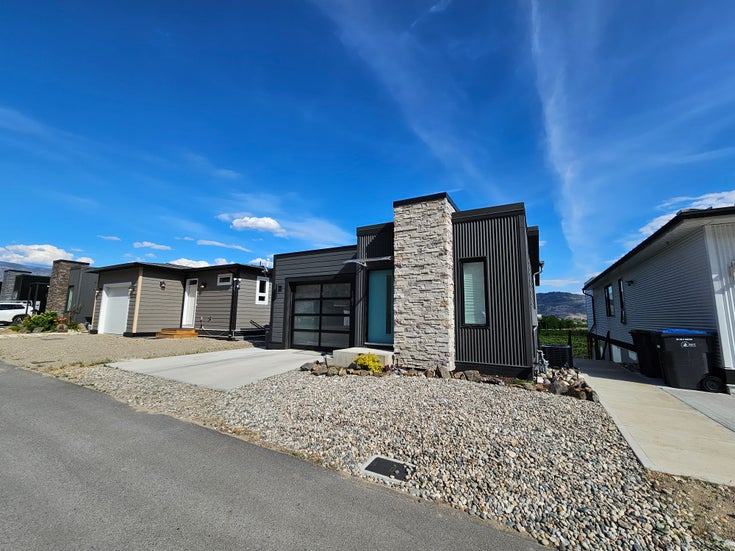 Bsmt - 1281 Copper Rd - Oliver Heights Townhouse for Rent, 2 Bedrooms (Long Term)