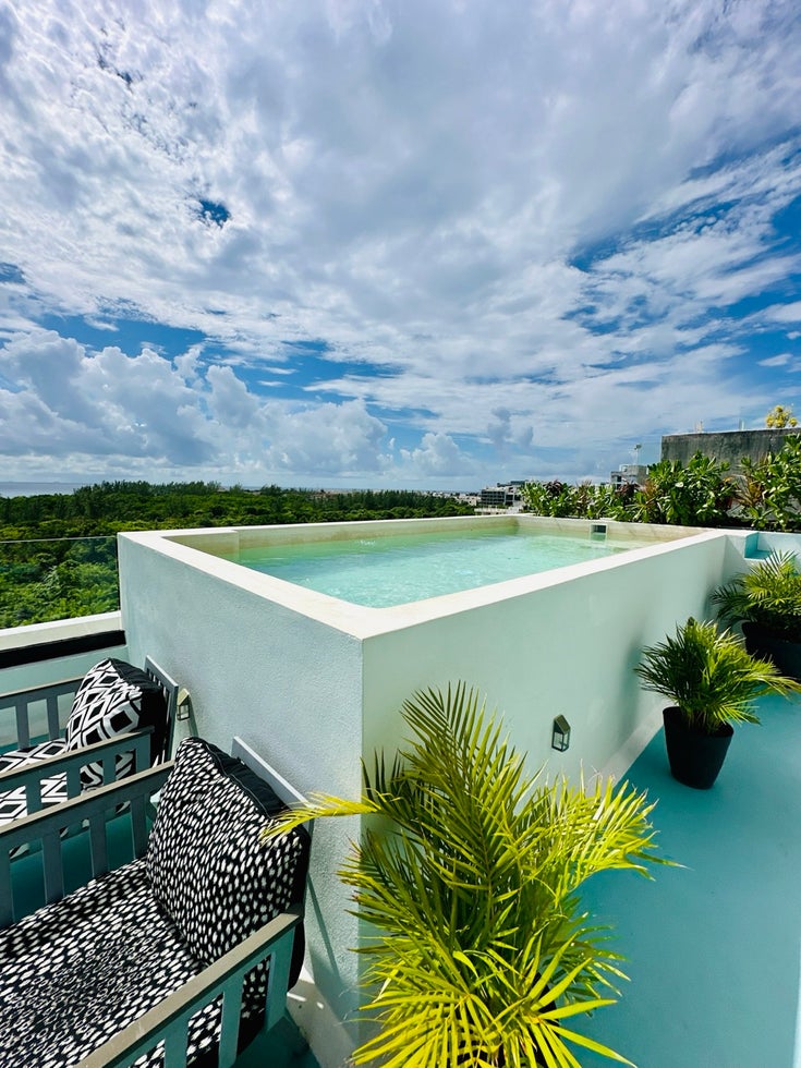SEA VIEW STUDIOS FOR SALE: NEW 5TH AVENUE PLAYA DEL CARMEN - Cocobeach  Apartment for Sale, 1 Bedroom (0012)