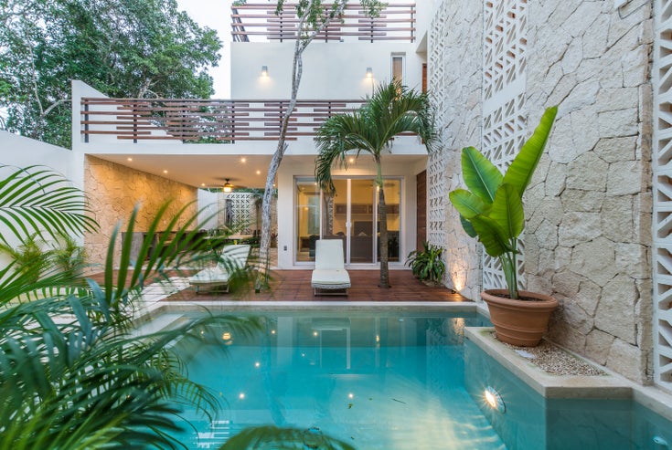 Exclusive Casa Leonardo: A Premier 4-Bedroom Villa in Tulum's Aldea Zama for Discerning Investors - ALDEA ZAMA House for sale, 4 Bedrooms 