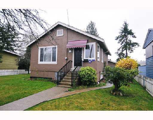 1520 Como Lake Avenue - Central Coquitlam House/Single Family, 4 Bedrooms (V744453)