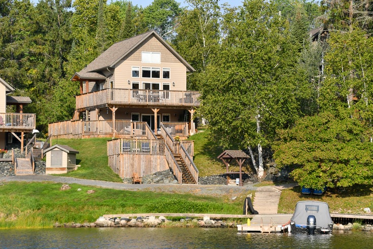 2 Au Lac Retreats Crescent - Sioux Narrows Single Family for sale, 2 Bedrooms 