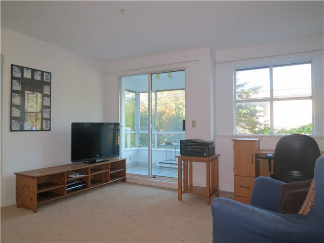 201 2245 Eton Street - Hastings Apartment/Condo for sale, 2 Bedrooms (V1087472)