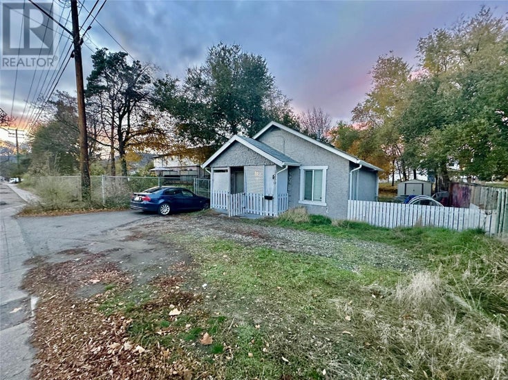 1230 Highway 33 W - Kelowna House for Sale, 2 Bedrooms (10328483)