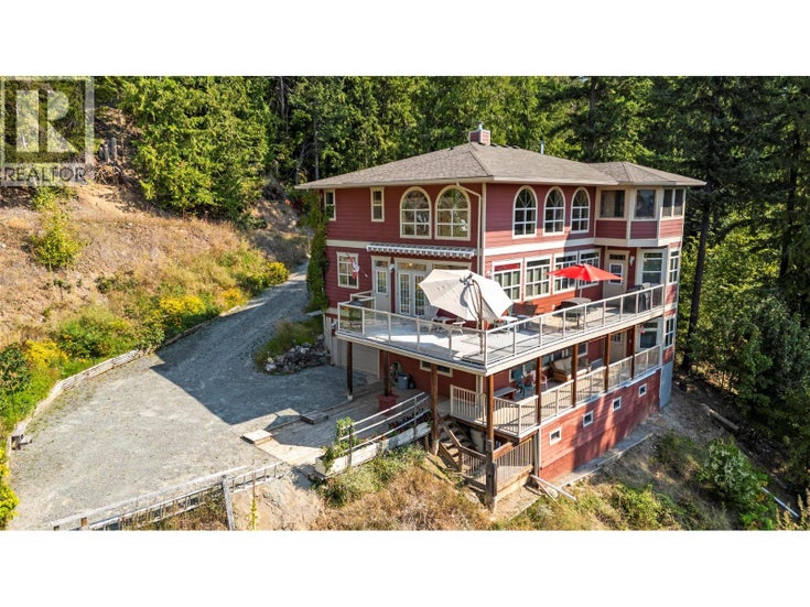 7666 Lichen Road - Anglemont House for Sale, 4 Bedrooms (10361752)