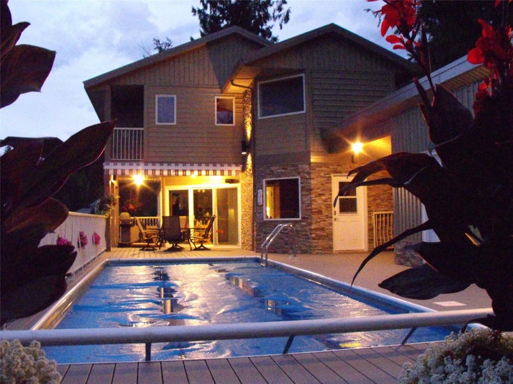 3181 Eagle Bay Rd, Eagle Bay, V0E 1H1 - Eagle Bay Single Family, 3 Bedrooms (10305725)