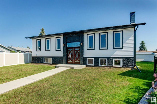 63 GLENWOOD CR - Glens The Detached Single Family for Sale, 4 Bedrooms (E4442879)