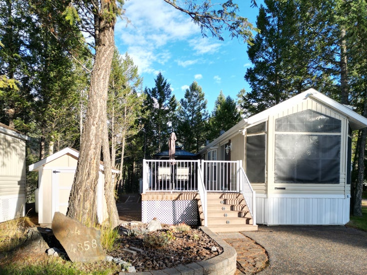 4858 LYNX DRIVE - Radium Hot Springs House for Sale, 2 Bedrooms (2480121)