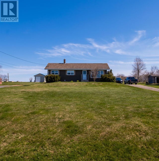 1656 FORT AUGUSTUS Road - Mermaid House for Sale, 3 Bedrooms (202508458)