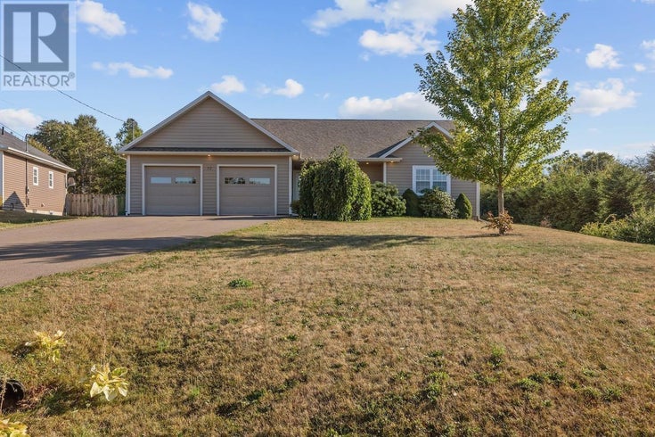 72 STARLING Crescent - Stratford House for Sale, 4 Bedrooms (202522913)