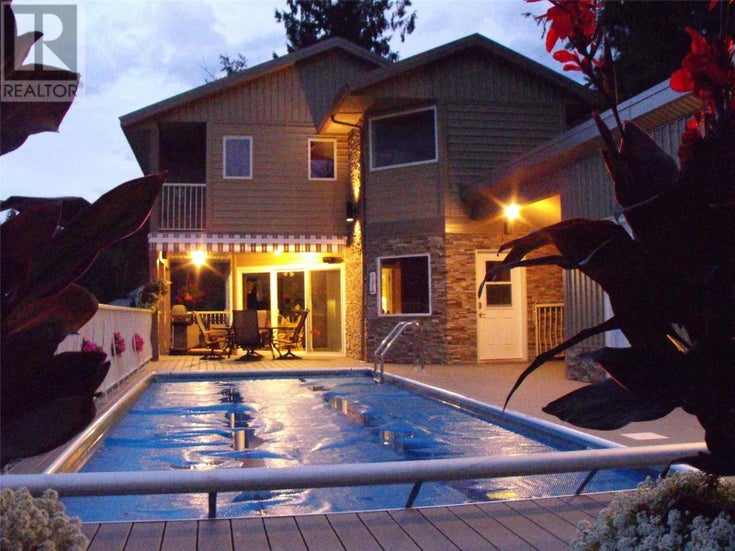 3181 Eagle Bay Road - Eagle Bay House for Sale, 3 Bedrooms (10305725)