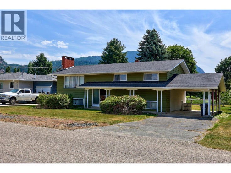 847 Hysop Road - Chase House for Sale, 4 Bedrooms (10351871)