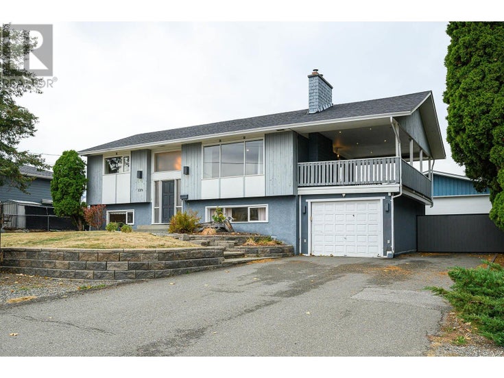 1074 Ollek Street - Kamloops House for sale, 4 Bedrooms (10327215)