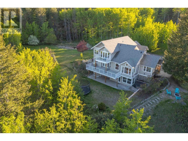 427 WOODLAND DRIVE - Williams Lake House, 5 Bedrooms (R3008366)