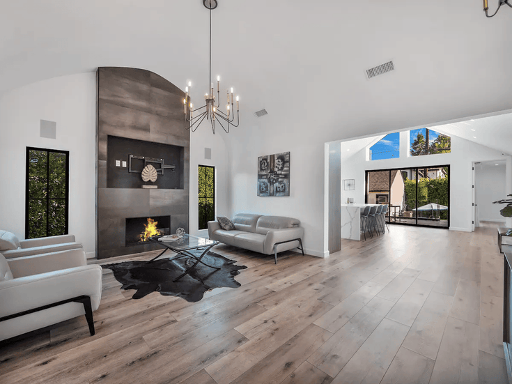 8700 Dorrington Ave - West Hollywood House for sale, 4 Bedrooms (PROPERTY AVAILABLE - 1 SEPT 24)