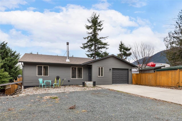 1742 Martini Way - PQ Little Qualicum River Village Single Family Detached for sale, 3 Bedrooms (954475)