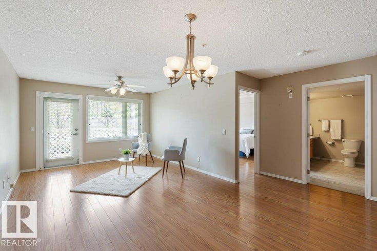 #204 160 KINGSWOOD BV - Kingswood Apartment for Sale, 1 Bedroom (E4469089)