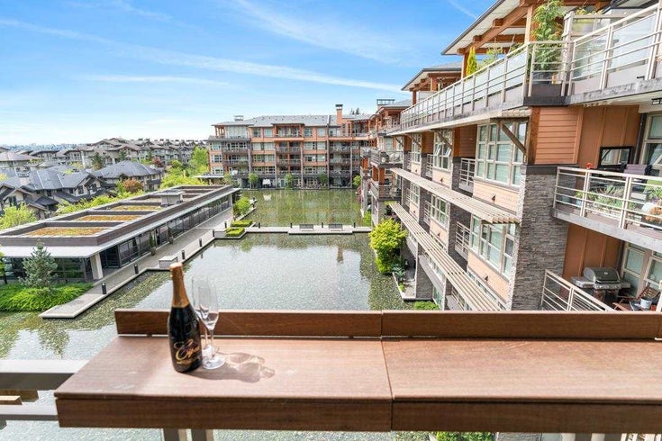 413 3606 Aldercrest Drive - Roche Point Apartment/Condo, 1 Bedroom (R2575025)