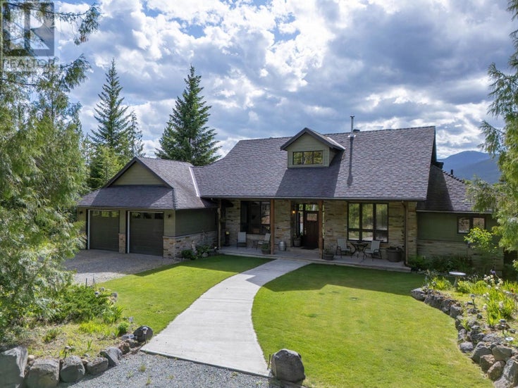 1249 CLEARWATER VALLEY RD - Clearwater House for sale, 3 Bedrooms (179255)