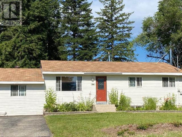 361 HELMCKEN Street - Clearwater House, 3 Bedrooms (10348334)