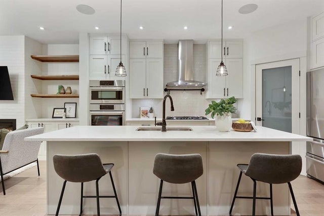 2322 24 Avenue SW - Richmond Semi Detached (Half Duplex) for Sale, 5 Bedrooms (A2203507)