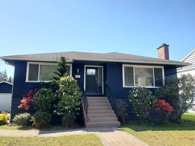 1585 Ross Road - Westlynn Terrace Single Family Residence for Sale, 5 Bedrooms (R2992685)