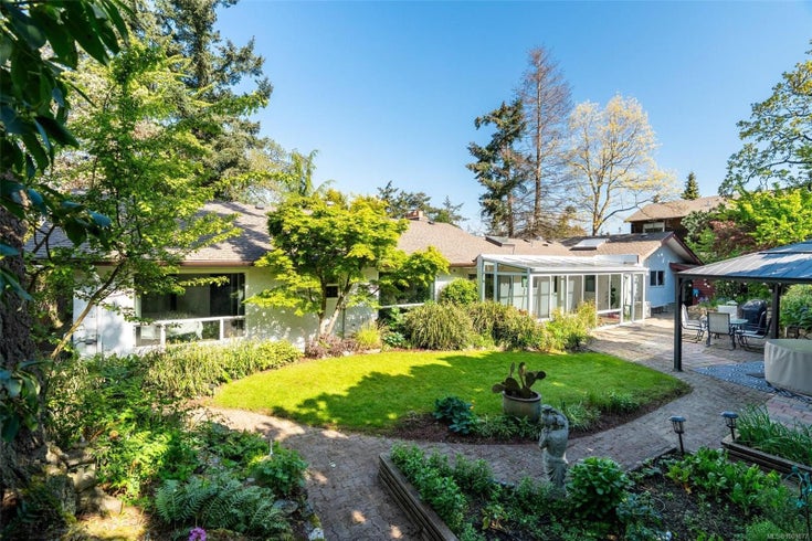 1373 Treebank Rd W - Es Kinsmen Park Single Family Residence, 3 Bedrooms (1001677)