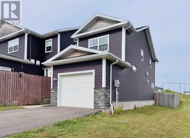 A 74 Macwilliams Road - East Royalty Row / Townhouse for Sale, 3 Bedrooms (202518805)