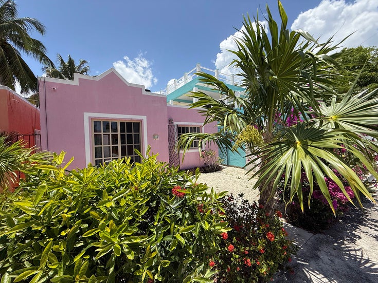 Casa Rosada - Chan Chemuyil House for Sale, 2 Bedrooms 