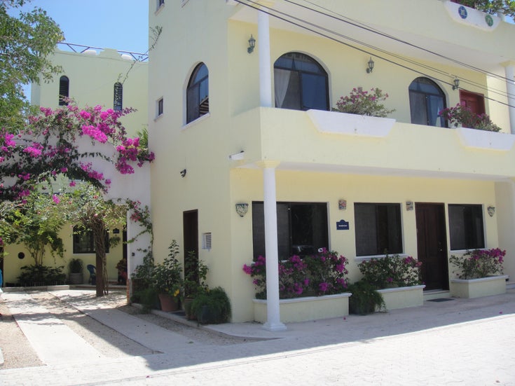 9 Room B&B - Akumal Commercial for sale, 9 Bedrooms 