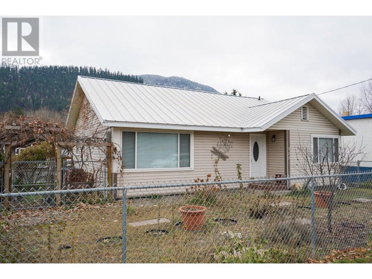 527 SHUSWAP Avenue - Chase House for Sale, 2 Bedrooms (10329792)