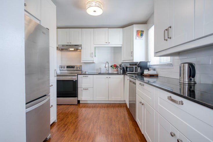 22 Hansen Road North Townhome 22 - Madoc Condo Townhouse for Sale, 3 Bedrooms 