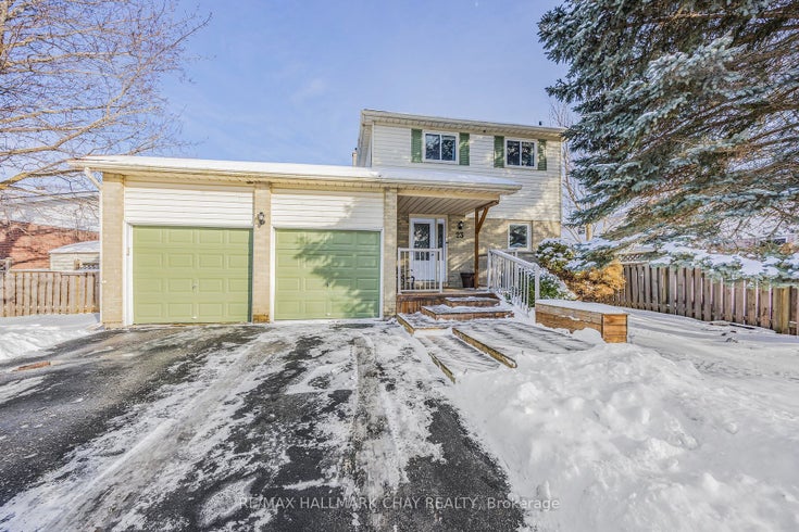 23 Metcalf Cres - Tottenham Detached, 3 Bedrooms 