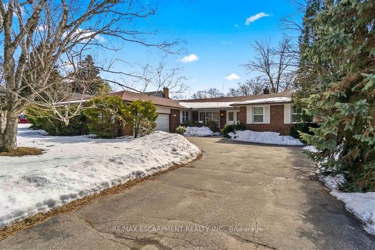 990 Springhill Drive - Lorne Park Detached(W12076262)