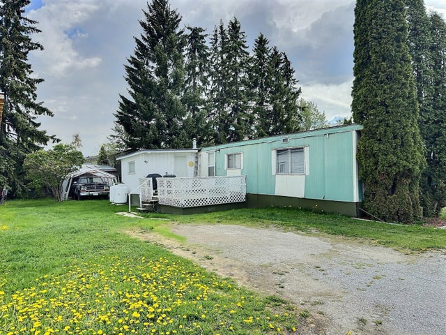 47 - 1040 9TH AVENUE - Golden Mobile Home for sale, 2 Bedrooms (2477125)