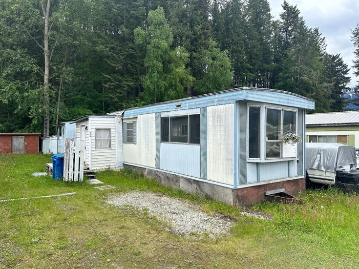 12 - 1400 12TH STREET N - Golden Mobile Home for sale(2477657)