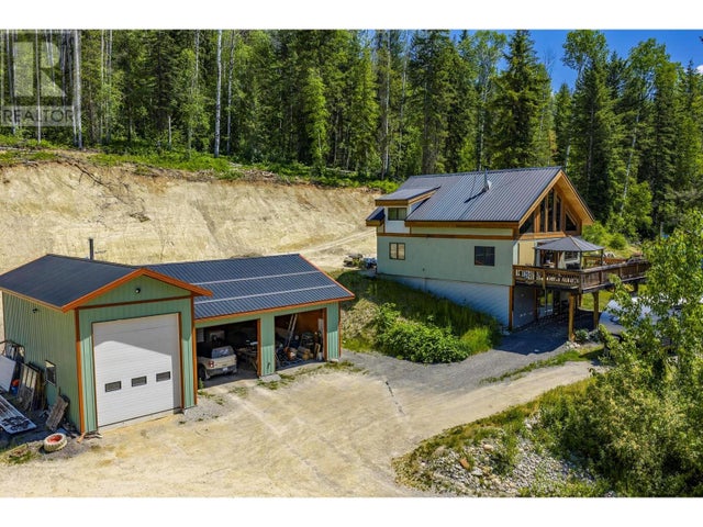 2360 TRANS CANADA  N Highway - Golden House for Sale, 4 Bedrooms (10341184)