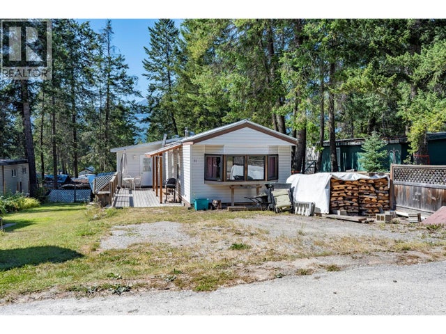 470 Reflection Lake Road Unit# 31 - Golden Manufactured Home for Sale, 3 Bedrooms (10360771)