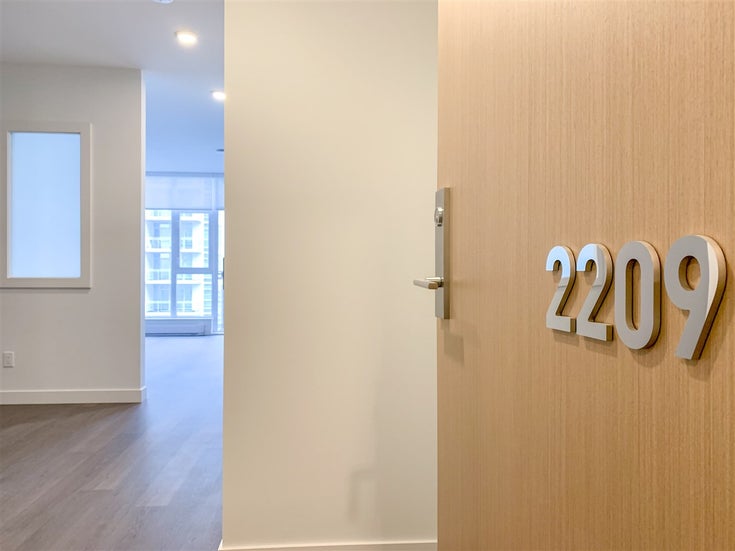 2209 6098 Station Street - Metrotown Apartment/Condo, 1 Bedroom (R2327636)