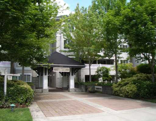 112 6745 Station Hill Court - South Slope Apartment/Condo, 2 Bedrooms (V697656)