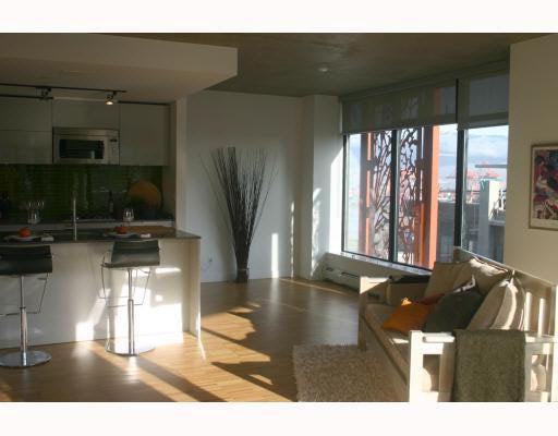 1506 128 W Cordova Street - Downtown VW Apartment/Condo, 2 Bedrooms (V785162)