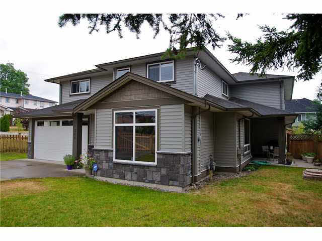 706 Henderson Avenue - Coquitlam West 1/2 Duplex, 3 Bedrooms (V1021109)