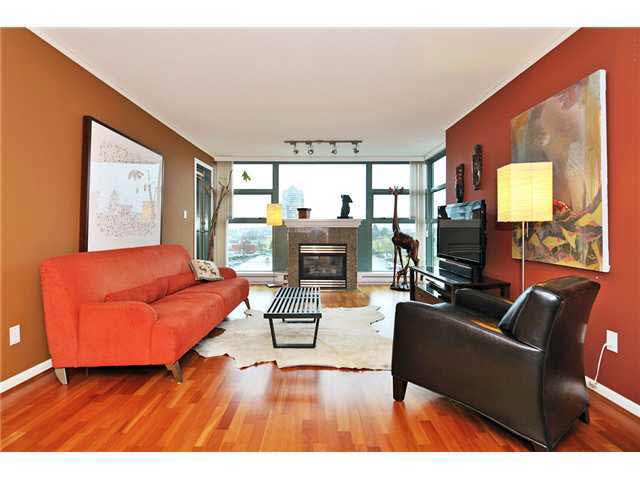 504 4380 Halifax Street - Brentwood Park Apartment/Condo, 3 Bedrooms (V927831)