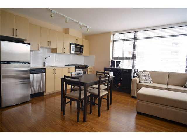 702 1068 W Broadway - Fairview VW Apartment/Condo, 1 Bedroom (V1050593)