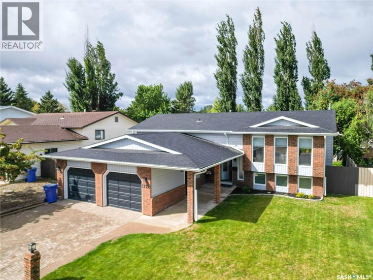 1728 Barton DRIVE - Prince Albert House for Sale, 5 Bedrooms (SK017801)