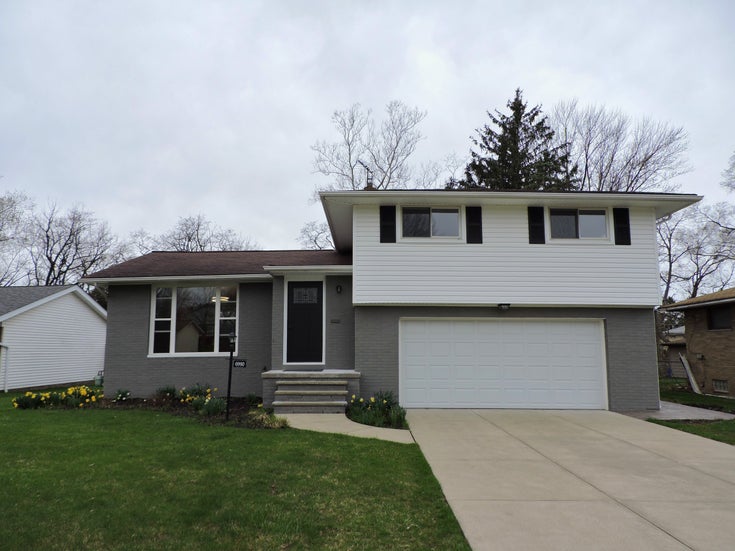 welcome to 6990 Greenbriar Rd