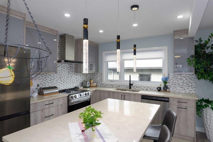 9407 Albany Place SE - Acadia Detached, 4 Bedrooms (A2142336)