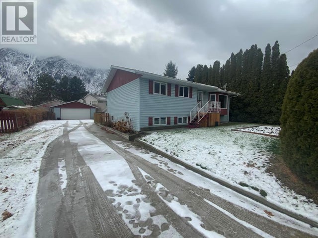 429 12th Avenue - Keremeos House for sale, 4 Bedrooms (10330718)