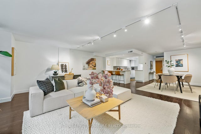 227 - 80 Front Street E - Church-Yonge Corridor Condo Apartment for Sale, 2 Bedrooms (C12066433)